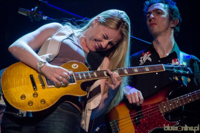 Joanne Shaw Taylor at Bluestracje 2013 (1)